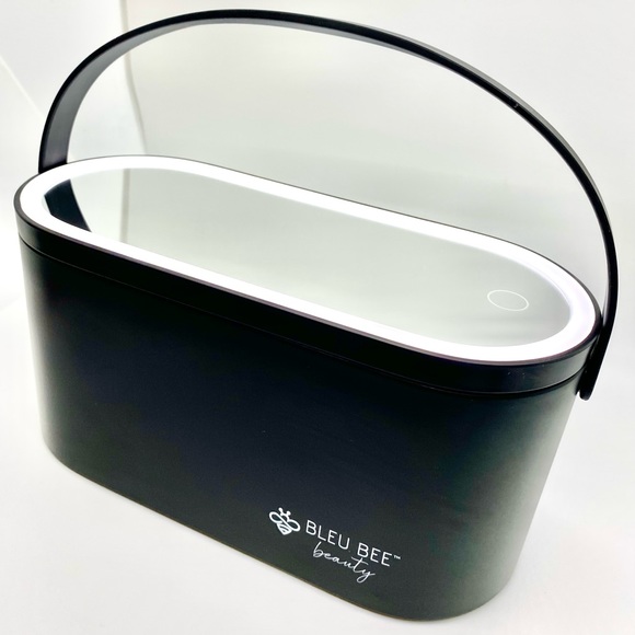 Buy One, Get One Free! New Makeup Case Organizer | Travel Box LED Mirror - Picture 3 of 8